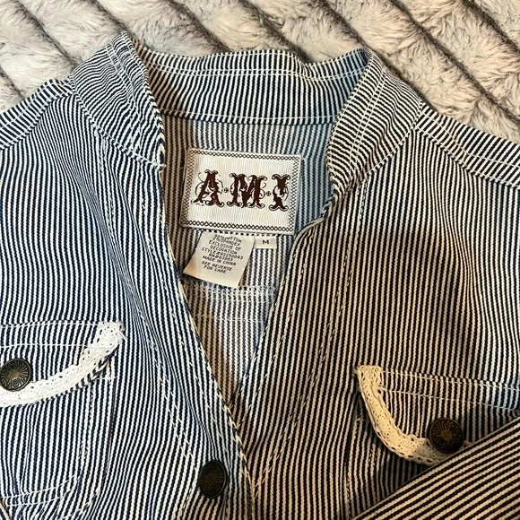 EUC Striped Soft  Denim Jacket w Lace Detail - Picture 10 of 12